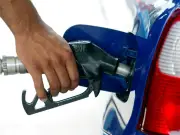 Drivers Urged to Fill Up on Petrol Before UK Heatwave This Week