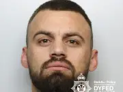 Drug dealer's blunder leads police to hotel after high-speed chase