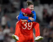 England Defeat South Africa to Reach Women's T20 World Cup Final