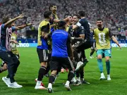 England Suffer World Cup Heartbreak as Argentina Score Late to Win 2-1
