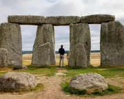 English Heritage Offers Lucky Visitors 20 Minutes Alone at Stonehenge