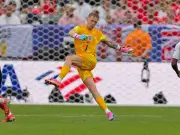 Ex-Everton Star Dunne: Pickford's Longevity Silences Critics
