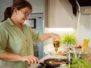 Extra Virgin vs Regular Olive Oil: Key Differences Explained