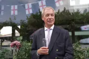 Farage faced 'stitch-up' in £5m gift probe, says Jenrick