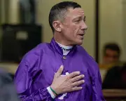 Frankie Dettori Breaks Ribs and Thumb in Newmarket Car Accident