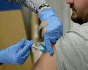 Frequent AI Chatbot Users More Likely to Believe Anti-Vaccine Myths, KFF Poll Finds