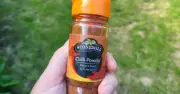 Gardeners Urged to Scatter Chilli Powder in July for Birds
