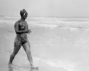 Gertrude Ederle Becomes First Woman to Swim English Channel in 1926