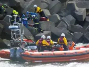 Hartlepool RNLI rescues person trapped on rocks at South Pier