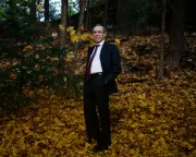 Harvard Alien Hunter Avi Loeb Leads Trump's UFO Panel