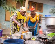 Healthy diet too expensive for 2.69 billion people globally, UN report says