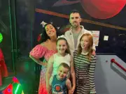 Healthy father of three given nine months to live after swallowing issues led to cancer diagnosis