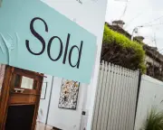 High earners flock to Australia's 5% deposit scheme, sparking price concerns