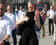 How to Dress for the Office in a Heatwave: Breathable Fabrics and Loose Cuts