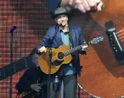 James Taylor Review: Golden Baritone Shines Best When Stripped Bare