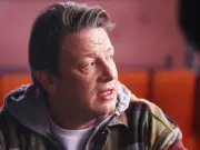 Jamie Oliver's 30-Second Air Fryer Hack Boosts Flavour and Efficiency