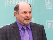 Jason Alexander apologises to Courtney Stodden for inappropriate sketch