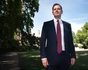 Jenrick Slams UK Government for Delaying Farage Security Meeting After Widdecombe Death