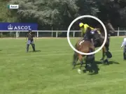 Jockey Kaiya Fraser bitten by loose horse before winning at Ascot