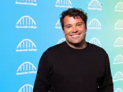 Joe McElderry to Perform New Single at St James' STACK Kroud Karaoke