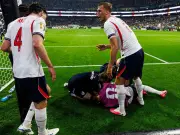Jordan Henderson's World Cup Likely Over After Freak Arm Injury Celebrating England Win