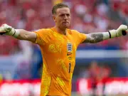 Jordan Pickford's Son Does Sprints in 'Daddy' Shirt Ahead of England vs Argentina