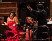 Kazuki Conducts Harmonium Review: Elegant Showcase of US Composers