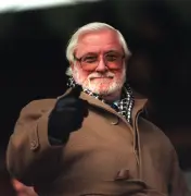 Ken Bates, Outspoken Chelsea and Leeds Owner, Dies at 94