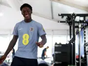 Kobbie Mainoo Gives World Cup Ticket to Fan with Dementia Diagnosis