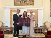 Lanarkshire student's tartan for US 250th independence handed over in Washington