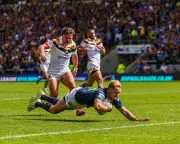 Leeds Rhinos' win over Bradford underscores high stakes in Super League's Sky talks