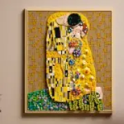 Lego's New Gustav Klimt The Kiss Art Set Is a 4,000-Piece Masterpiece