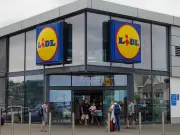 Lidl £20 Steam Cleaner Kit Launches Sunday for Mould Removal