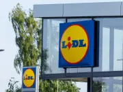 Lidl's £8 Spray Mop Makes Kitchen and Bathroom Floor Cleaning Easy