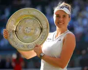 Linda Noskova overcomes epic fightback to win Wimbledon 2026 women's title