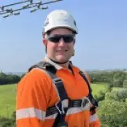 Lineworker Phil Bertelsen Climbs 476ft to Fix Cables, Sings Spice Girls
