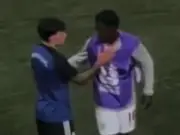 Lisandro Martinez comforts Kobbie Mainoo after England World Cup exit