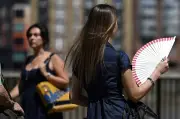 London Weather LIVE: New Heatwave Spike Looms as Wildfires Blaze Across UK