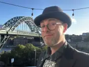 Magician Chris Cross to Perform Upside-Down Escape Stunt in Newcastle