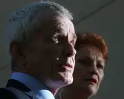 Malcolm Roberts' conspiracy theories under scrutiny as One Nation surges