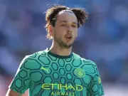 Man City in talks with Leeds over James Trafford transfer