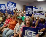 Man Killed by ICE in Texas Mourned at Vigil, Outcry Over Trump Policy