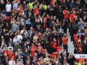 Manchester United Apologise to Fans After Threatening Season Ticket Bans Over Touting