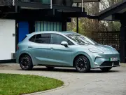 MG4 Urban Review and New Nissan LEAF Preview: Drive Time