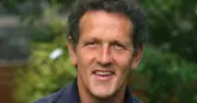 Monty Don Urges Gardeners to Harvest Garlic and Shallots Now