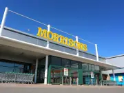 Morrisons trials AI-powered smart trolleys in UK supermarket first