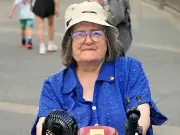 Mum who feared flying for 17 years cured by listening to BTS