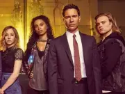 Netflix series Travelers so good viewers binge all 34 episodes within days