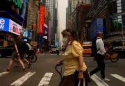 New Yorkers Face Smoky Air and Heat as Canadian Wildfire Smoke Drifts South