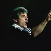 Newcastle hero Lee Clark breaks down in tears in Kevin Keegan tribute